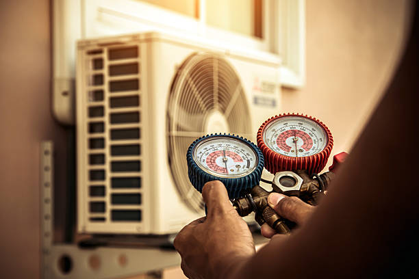 Professional Hvac technician working in Lehi, UT